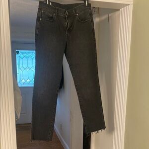 Gap Girlfriend Mid Rise, black, size 4R or 27, raw hem at bottom, NWOT